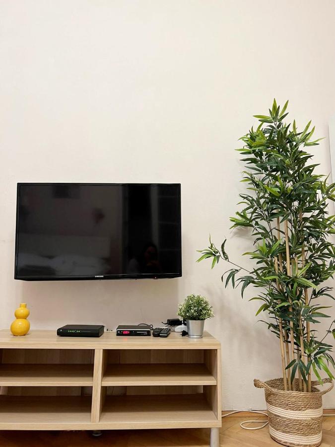 Modern Apartment Krakovska Prague Ngoại thất bức ảnh